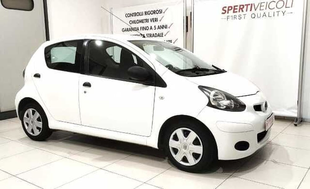 Toyota Aygo usata a Lecce (2)