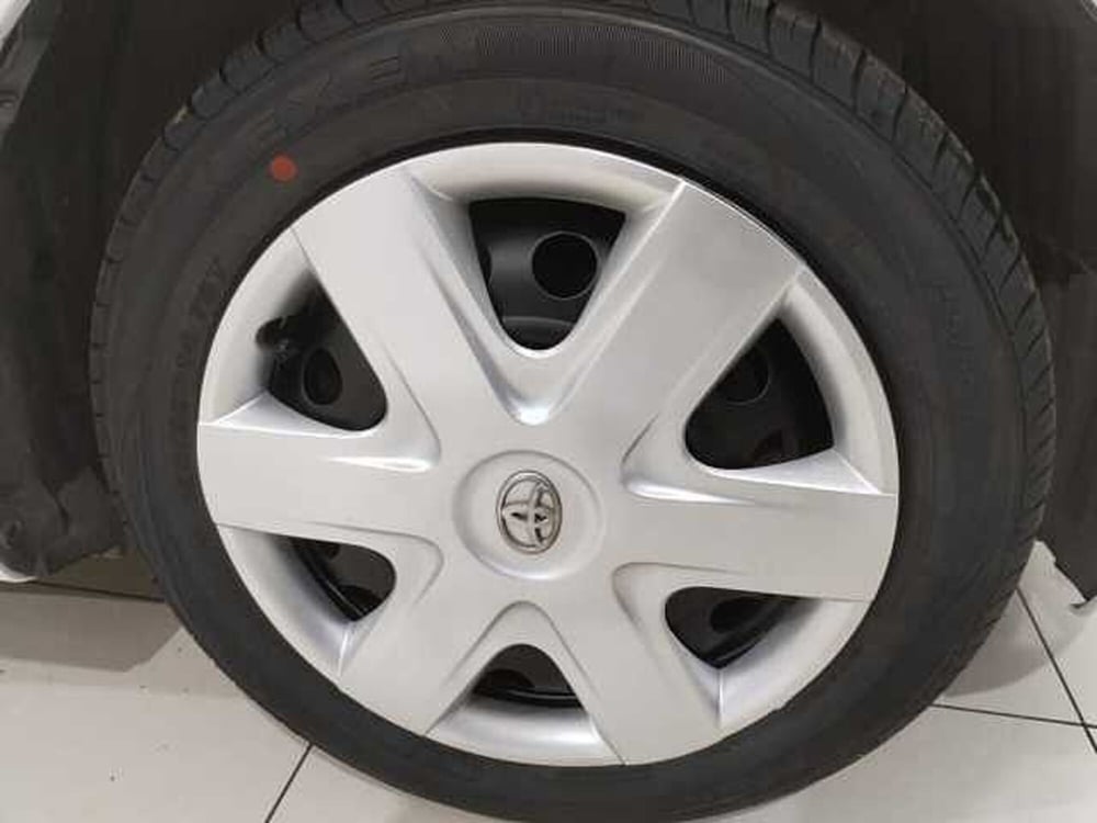 Toyota Aygo usata a Lecce (4)