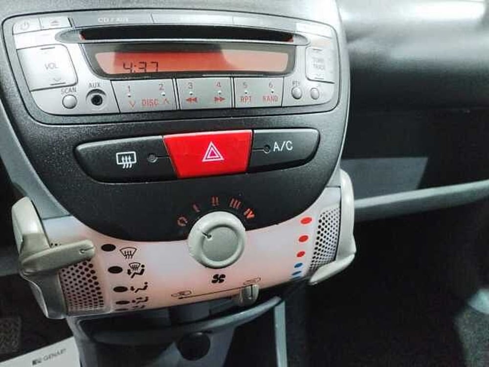 Toyota Aygo usata a Lecce (8)