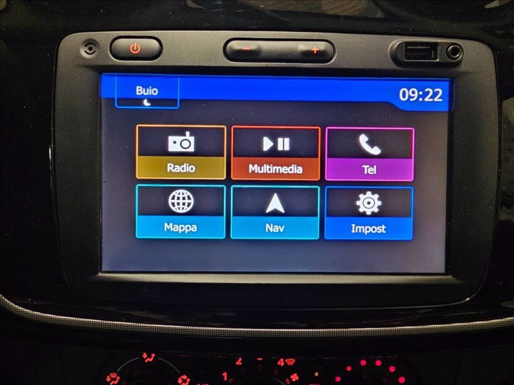 Dacia Sandero usata a Palermo (19)
