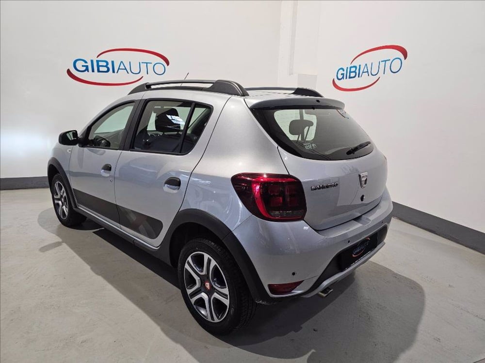 Dacia Sandero usata a Palermo (7)