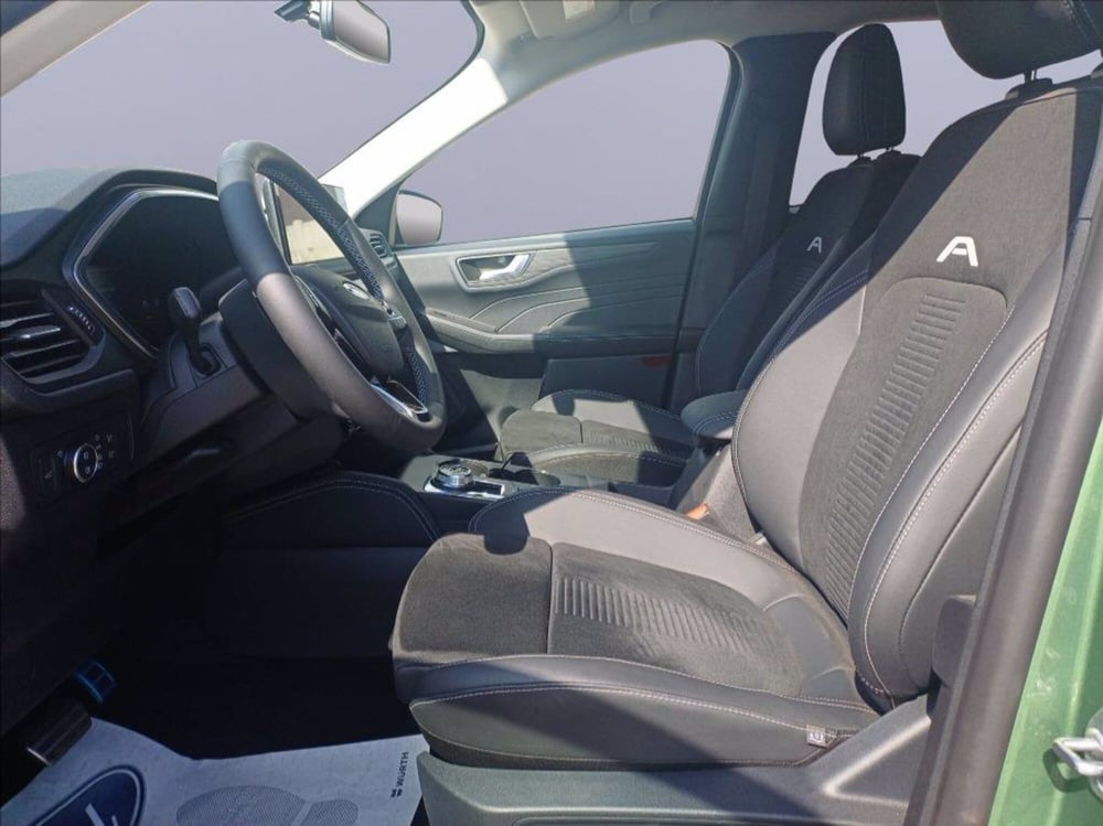 Ford Kuga nuova a Milano (15)
