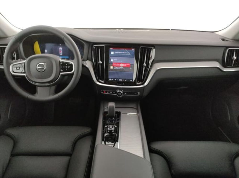 Volvo V60 nuova a Modena (17)