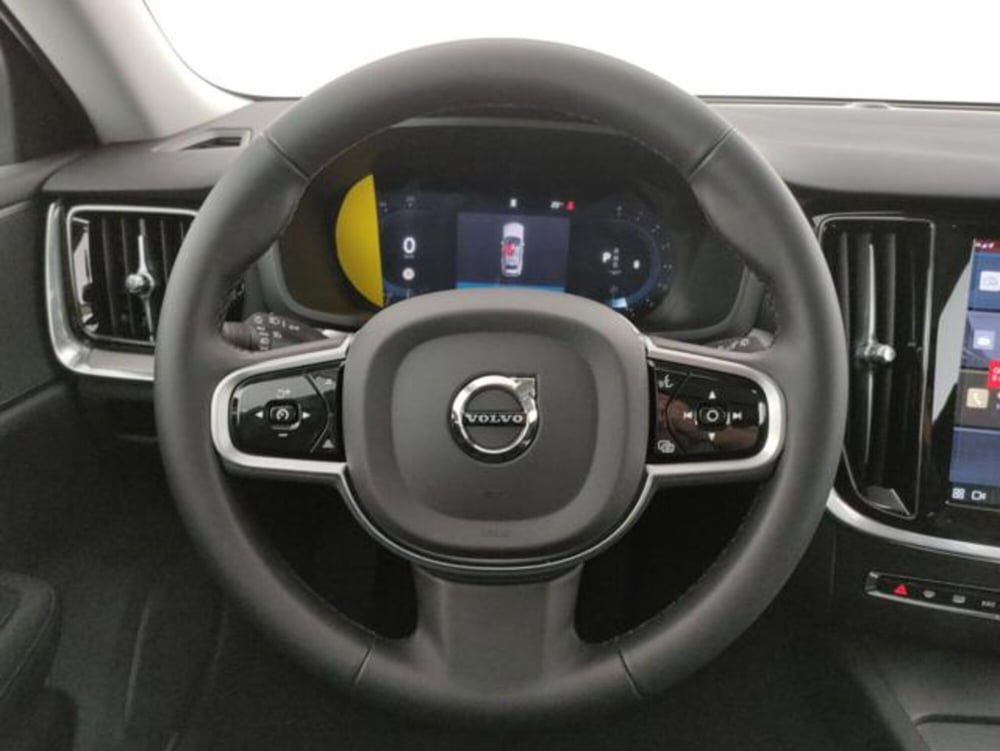 Volvo V60 nuova a Modena (18)