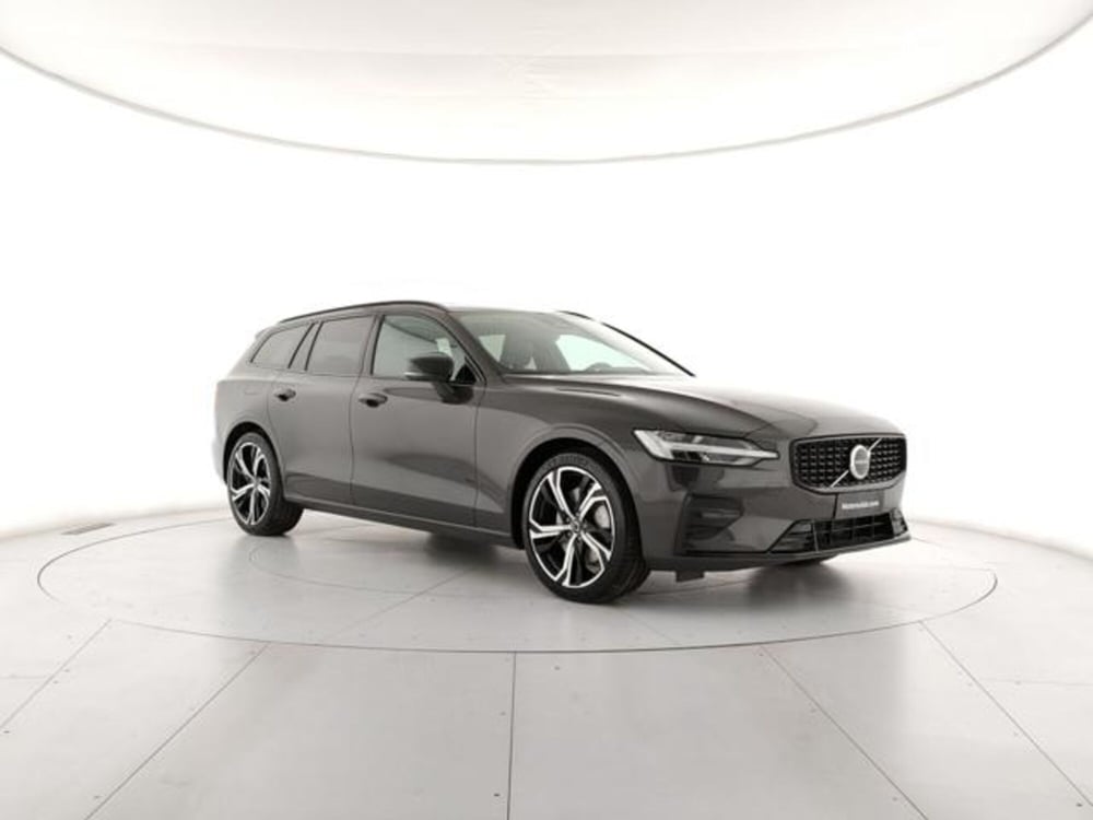 Volvo V60 nuova a Modena (6)
