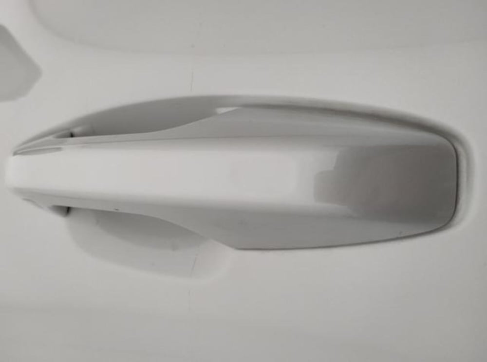 Volvo XC40 nuova a Modena (10)