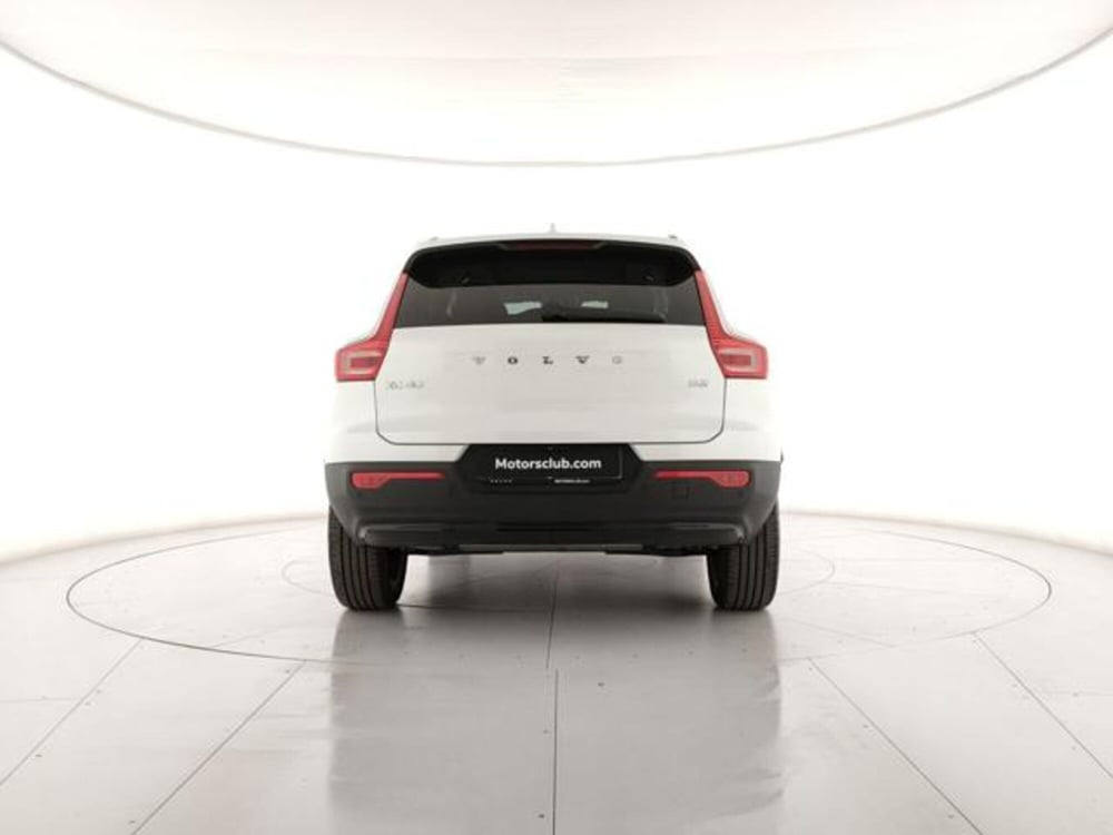Volvo XC40 nuova a Modena (4)