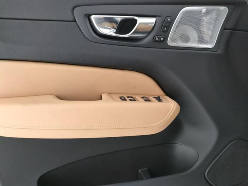 Volvo XC60 usata a Modena (12)