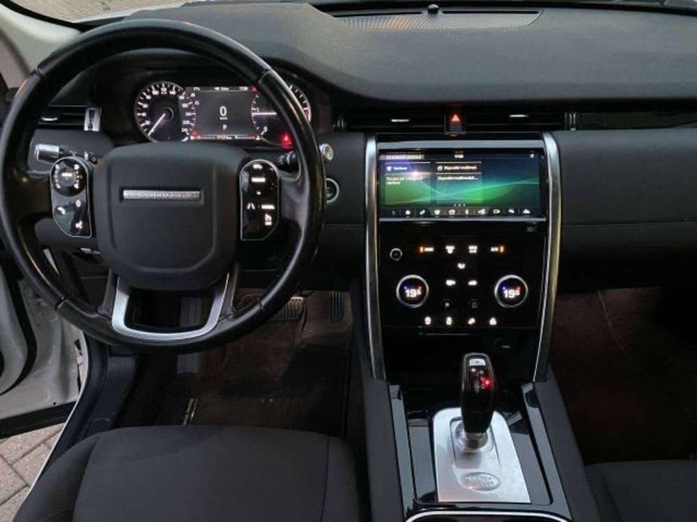 Land Rover Discovery Sport usata a Savona (9)