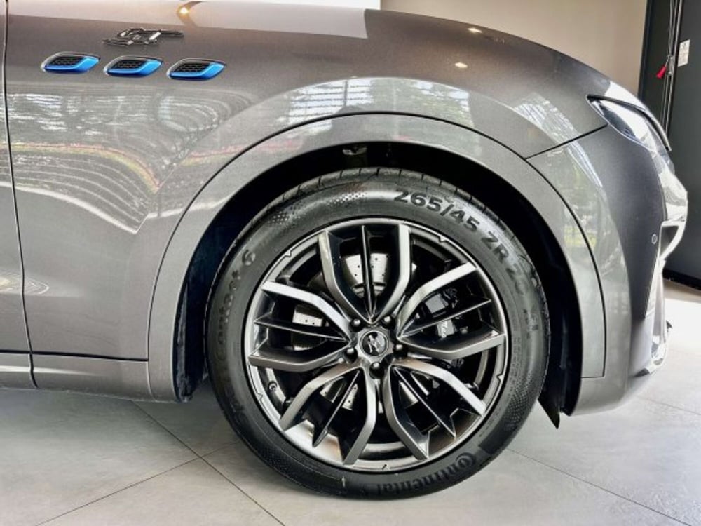 Maserati Levante usata a Torino (5)
