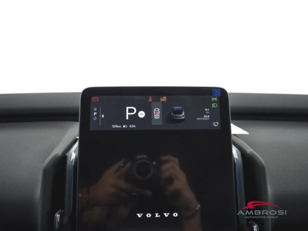 Volvo EX30 usata a Perugia (13)