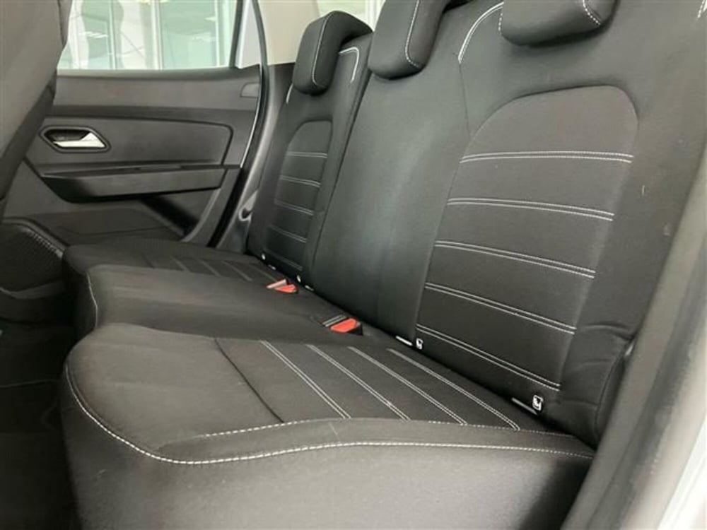 Dacia Duster usata a Como (12)
