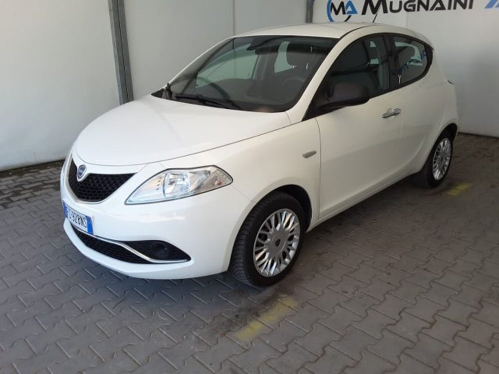 Lancia Ypsilon usata a Firenze (3)