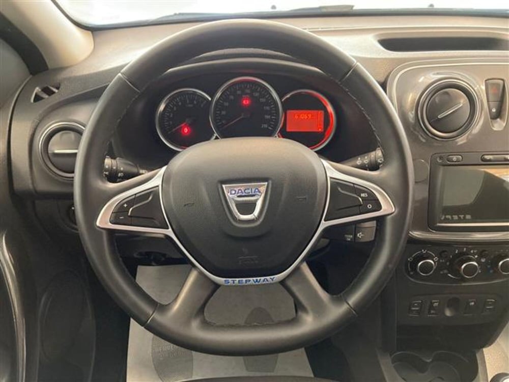Dacia Sandero usata a Brescia (13)