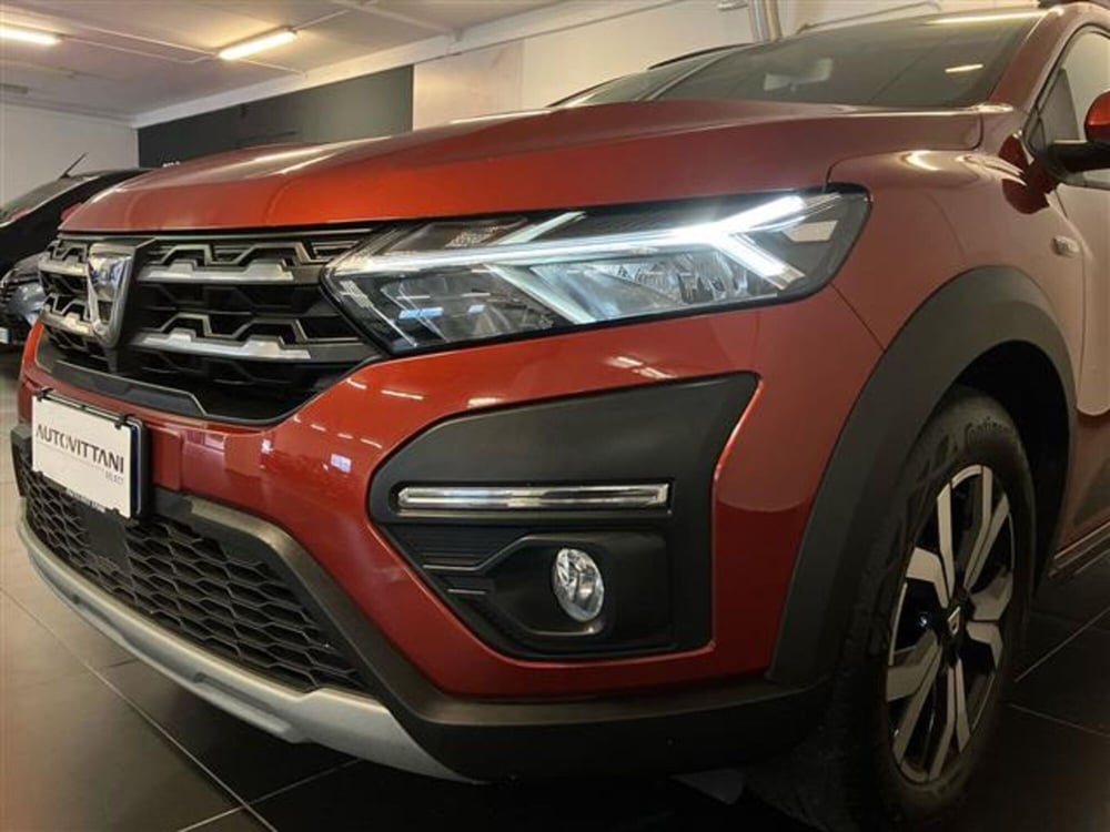 Dacia Jogger usata a Como (7)