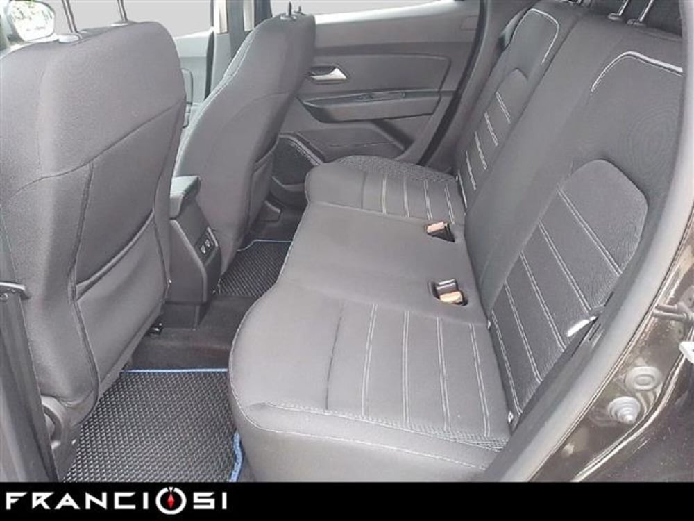 Dacia Duster usata a Modena (11)