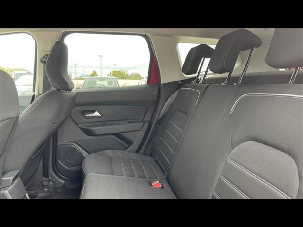 Dacia Duster usata a Lecce (10)