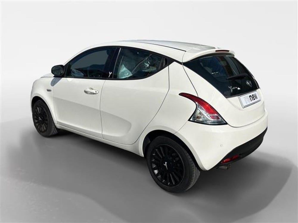 Lancia Ypsilon usata a Torino (3)