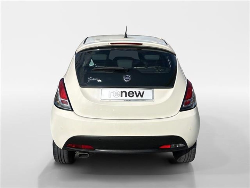 Lancia Ypsilon usata a Torino (4)