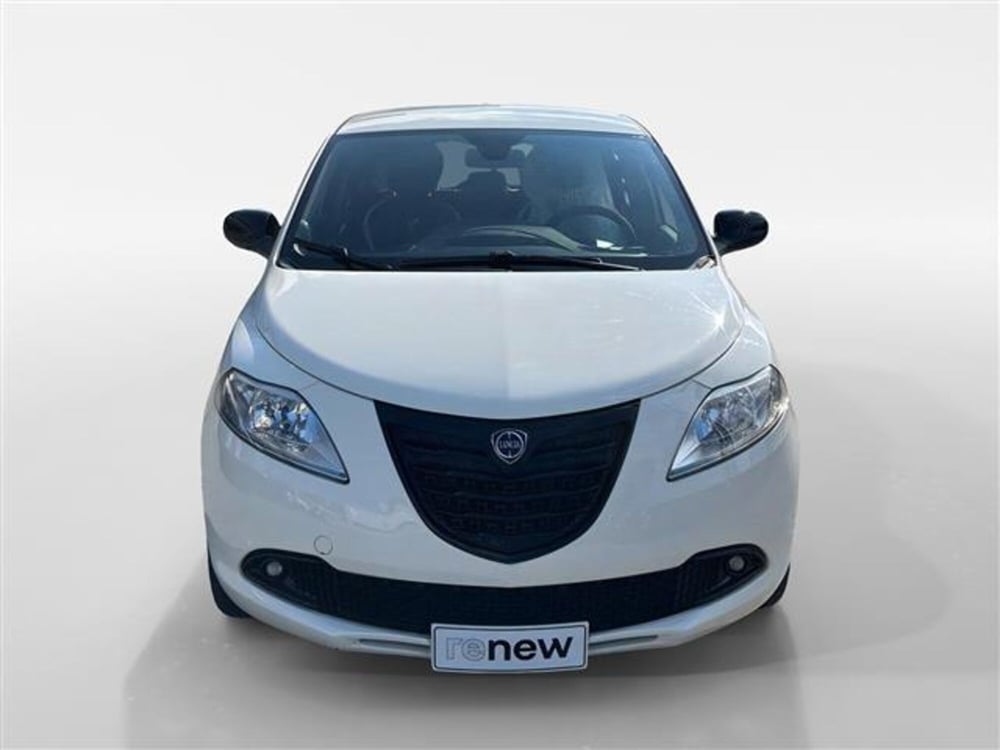 Lancia Ypsilon usata a Torino (8)