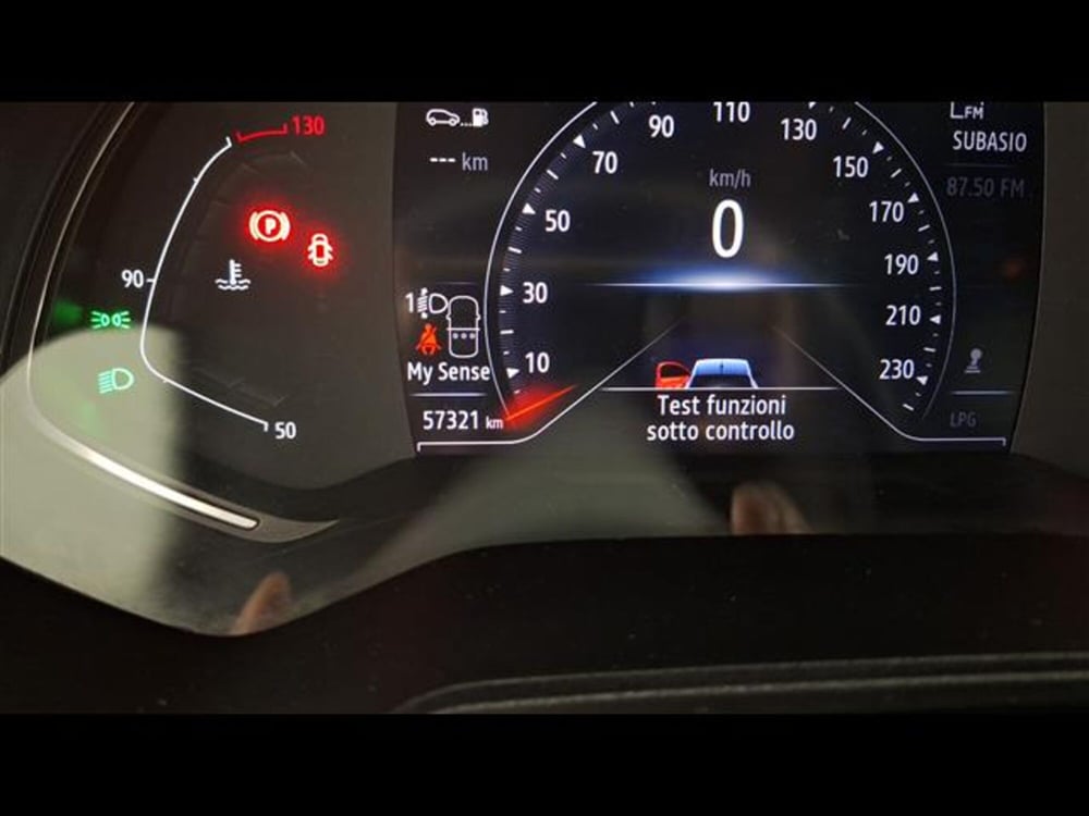 Renault Clio usata a Milano (10)