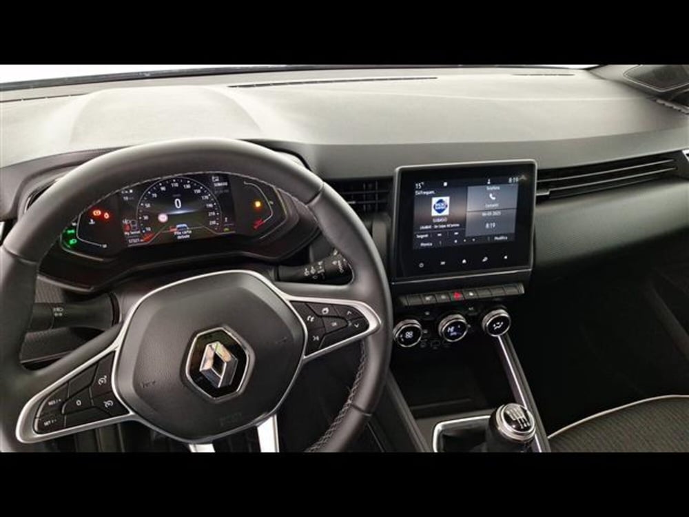 Renault Clio usata a Milano (14)