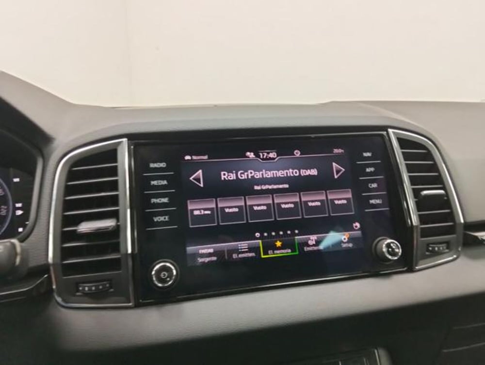 Skoda Karoq usata a Como (13)