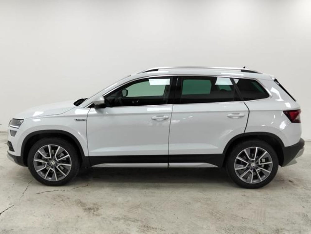 Skoda Karoq usata a Como (8)