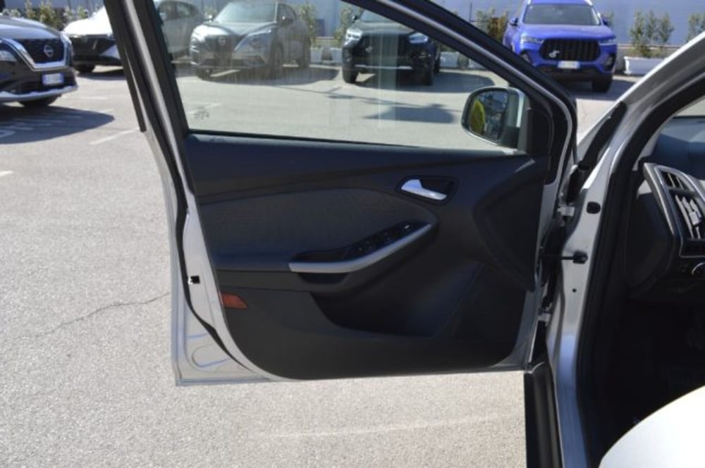 Ford Focus usata a Latina (12)