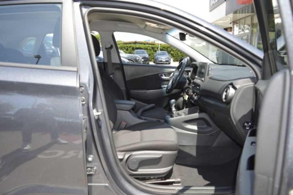 Hyundai Kona usata a Latina (8)