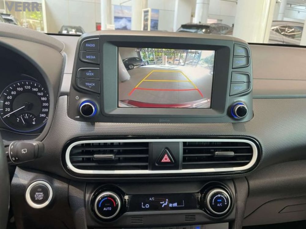 Hyundai Kona usata a Milano (12)