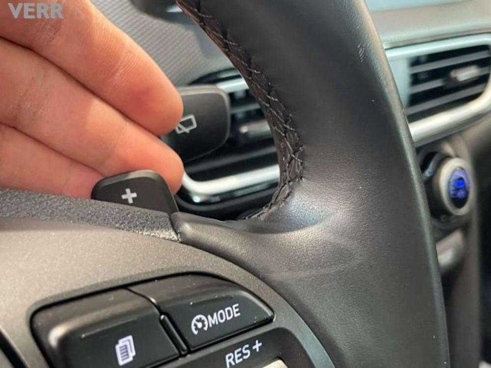 Hyundai Kona usata a Milano (13)