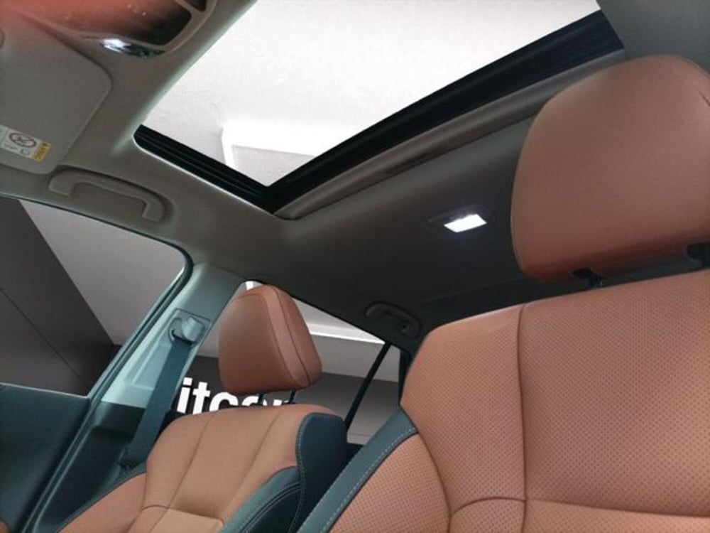 Subaru Outback nuova a Milano (16)