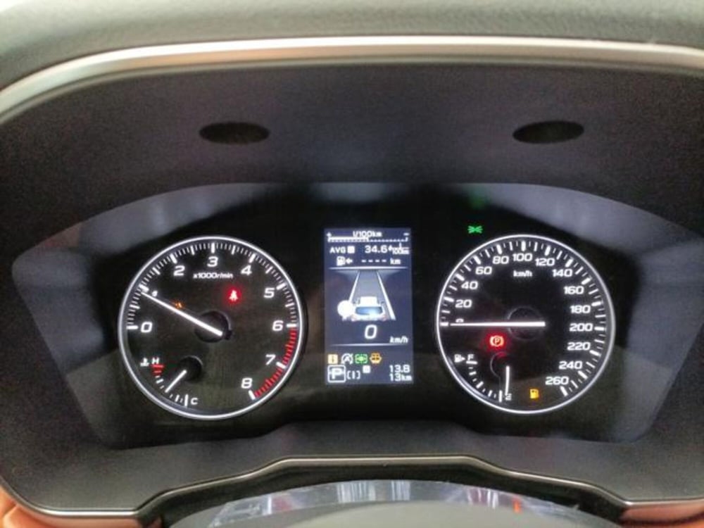 Subaru Outback nuova a Milano (17)