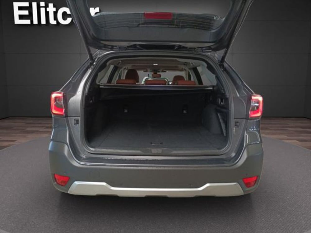 Subaru Outback nuova a Milano (20)