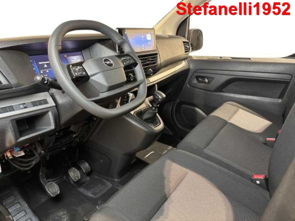 Opel Vivaro Furgone nuova a Bologna (11)