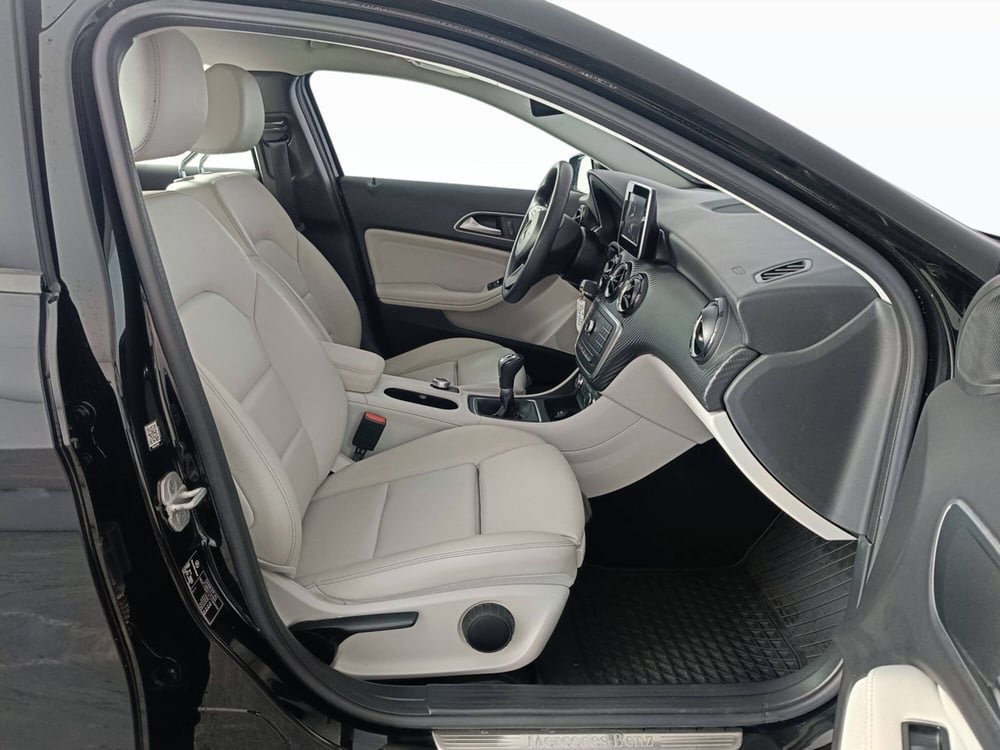 Mercedes-Benz GLA SUV usata a Ascoli Piceno (11)