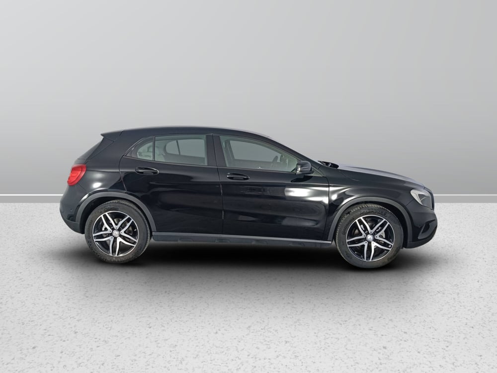 Mercedes-Benz GLA SUV usata a Ascoli Piceno (6)