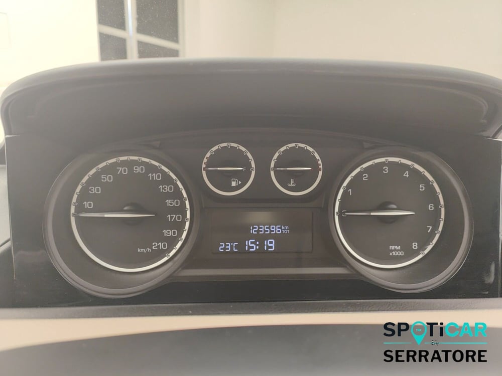 Lancia Ypsilon usata a Como (10)