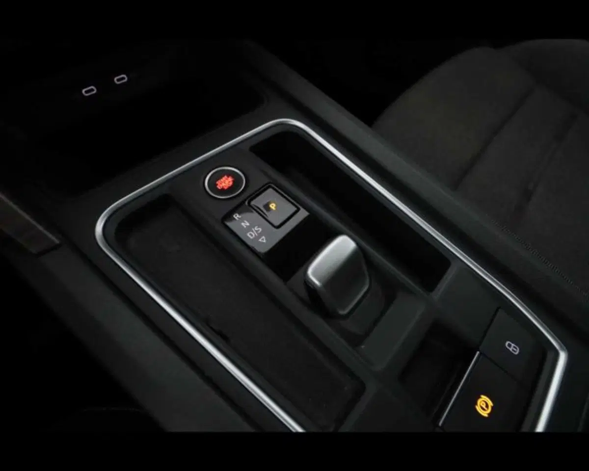 SEAT Leon ST usata a Bologna (16)