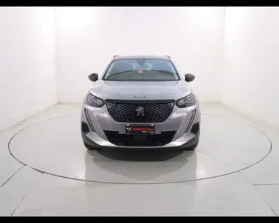 Peugeot 2008 PureTech 100 S&amp;S Allure del 2022 usata a Castenaso