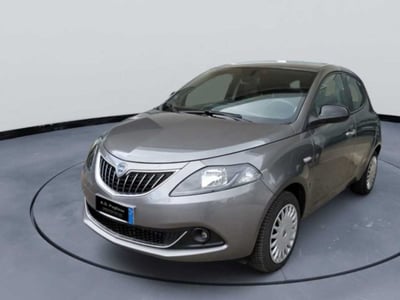 Lancia Ypsilon 1.0 FireFly 5 porte S&amp;S Hybrid Ecochic Gold del 2024 usata a Caltanissetta