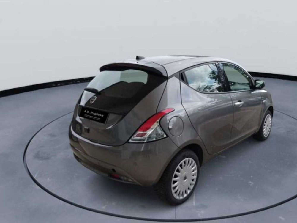 Lancia Ypsilon usata a Caltanissetta (4)