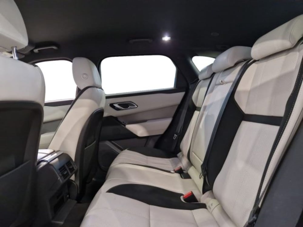 Land Rover Range Rover Velar usata a Livorno (16)