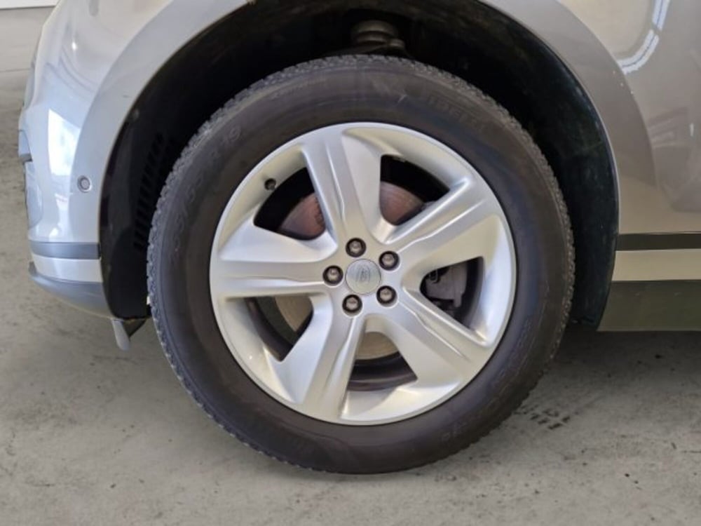 Land Rover Range Rover Velar usata a Livorno (8)
