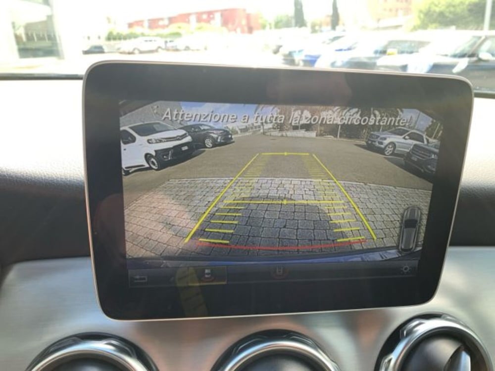 Mercedes-Benz GLA SUV usata a Livorno (19)