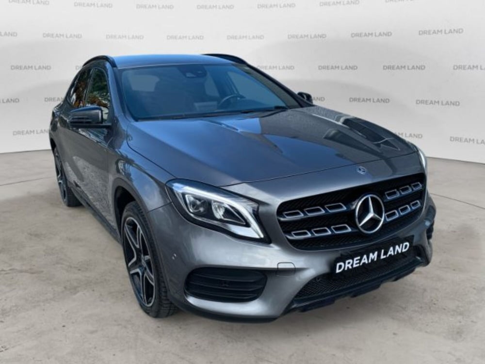 Mercedes-Benz GLA SUV usata a Livorno (3)