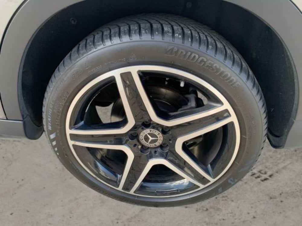 Mercedes-Benz GLA SUV usata a Livorno (8)