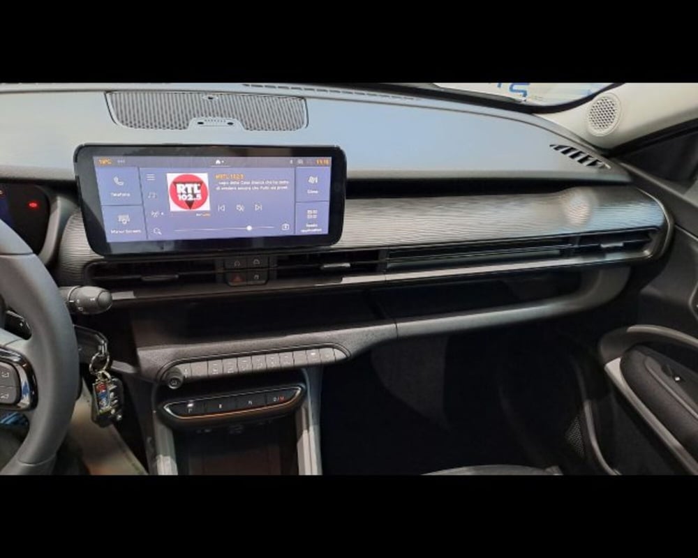 Jeep Avenger nuova a Aosta (8)