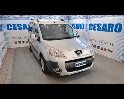 Peugeot Partner 1.6 HDi 110CV Outdoor del 2009 usata a Pont Saint Martin